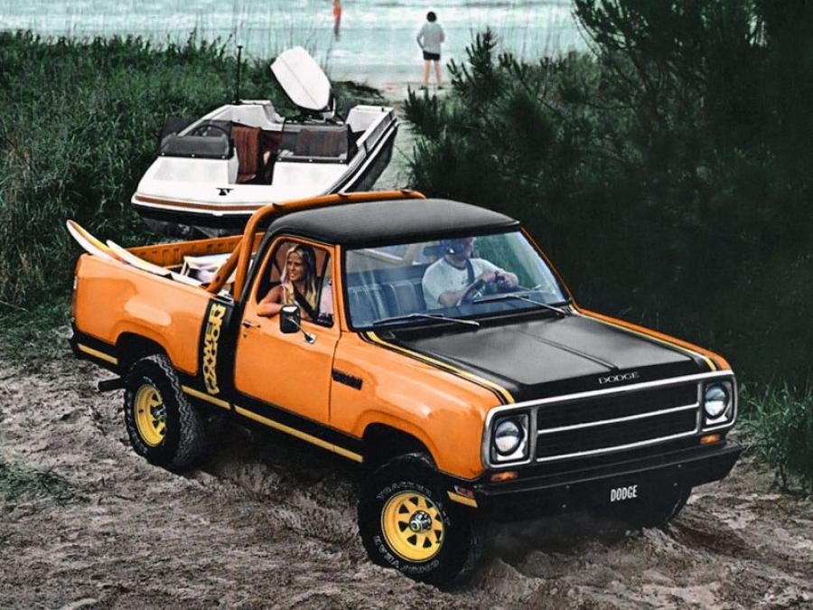  Dodge W150 Power Wagon Sweptline Macho Pkg 1980 года  (фото 1 из 1)